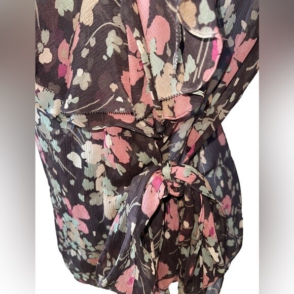 Silk Lauren Ralph Lauren Floral Wrap Top Size 4 - Picture 3 of 5